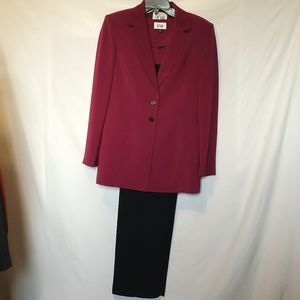 Beautiful & Well-Made Fuschia & Black Le Suit 3 pc. Suit.